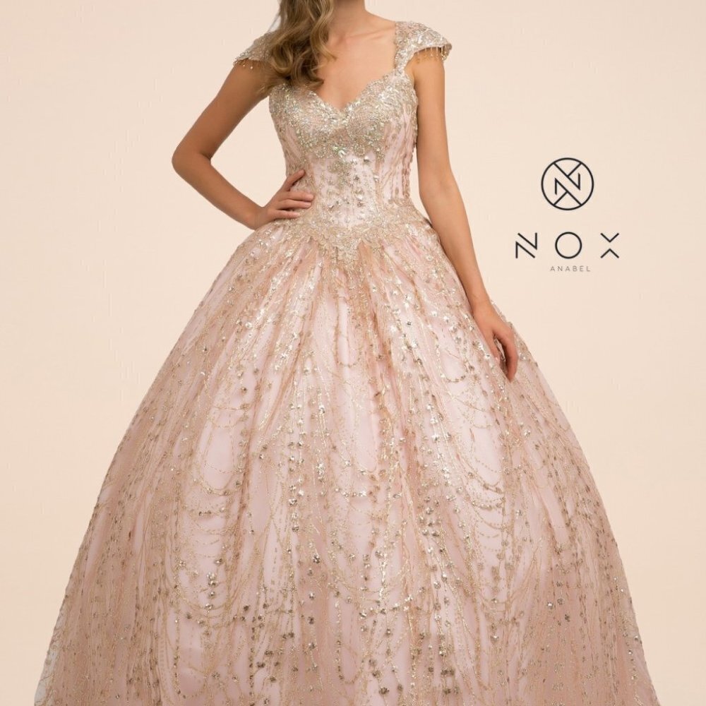 Sequined Sweetheart Neck Evening Dress NXU803